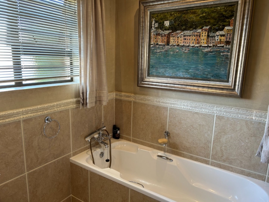 3 Bedroom Property for Sale in Heather Park Western Cape